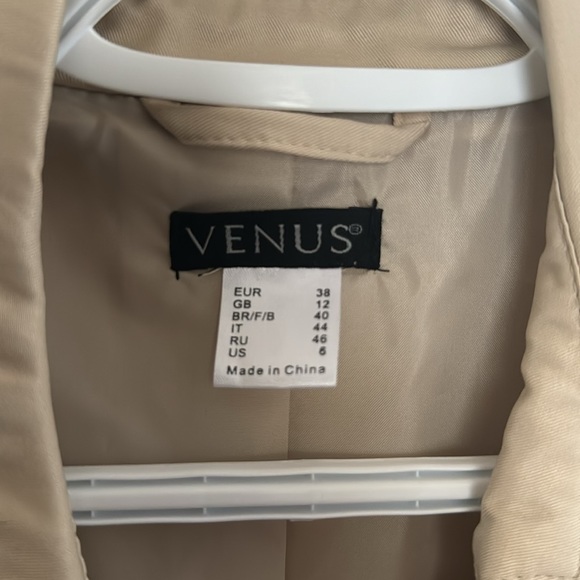 New. Never used VENUS trench coat. - Picture 3 of 4